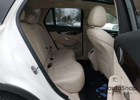 2020 Mercedes-Benz Glc 300 4Matic z USA, uszkodzony, nr VIN WDC0G8EB1LF734761